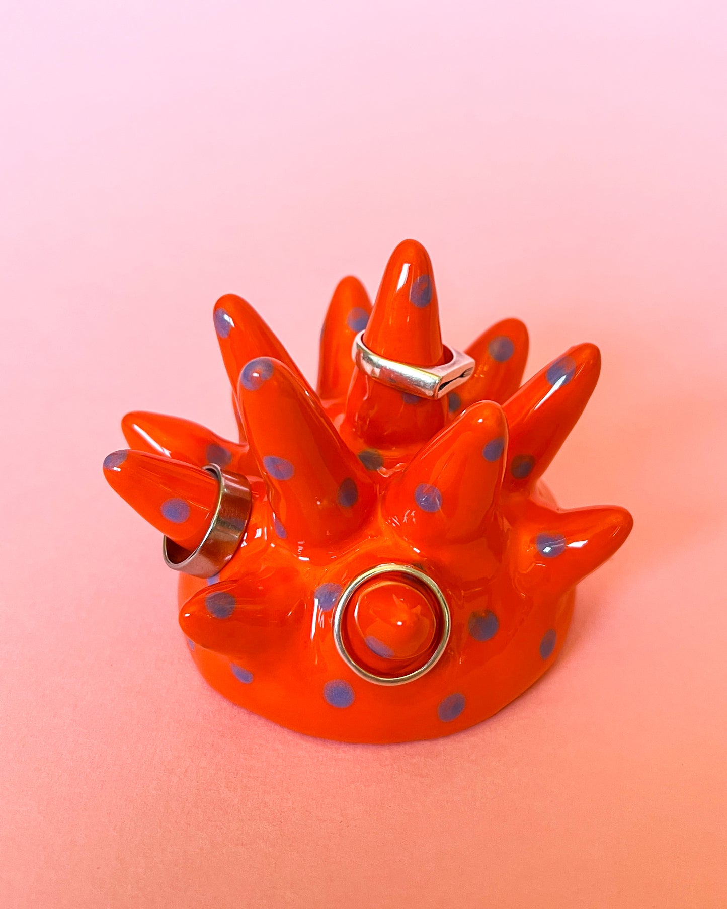 Spiky Ceramic Ring Holder | Bold Orange / Purple