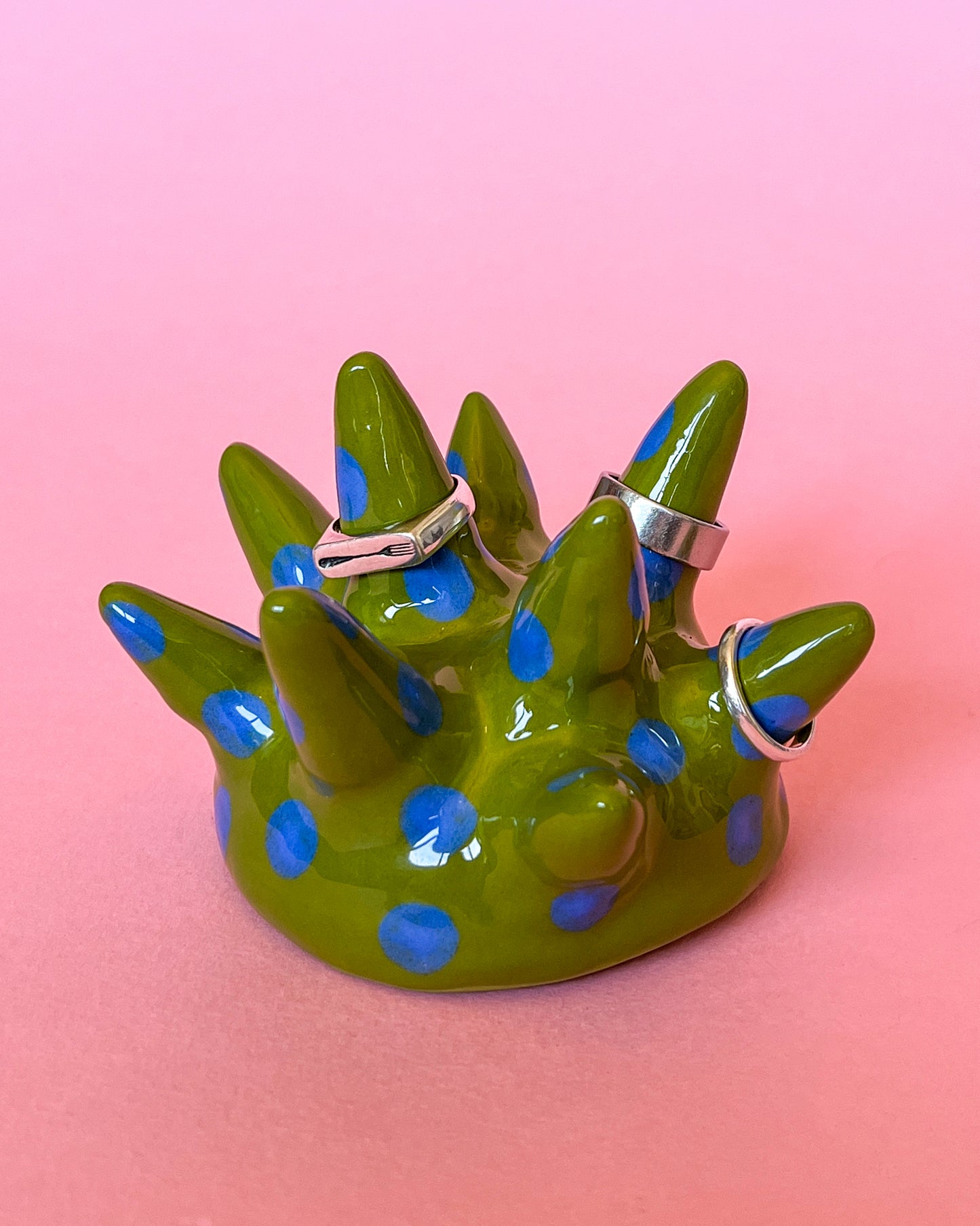 Spiky Ceramic Ring Holder | Green / Blue