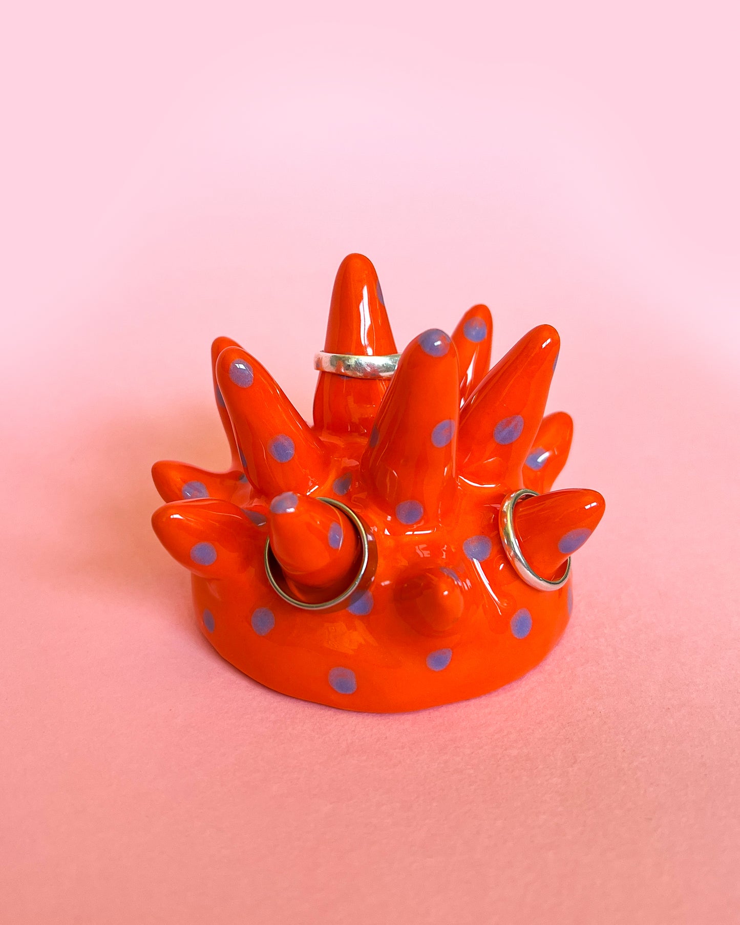 Spiky Ceramic Ring Holder | Bold Orange / Purple